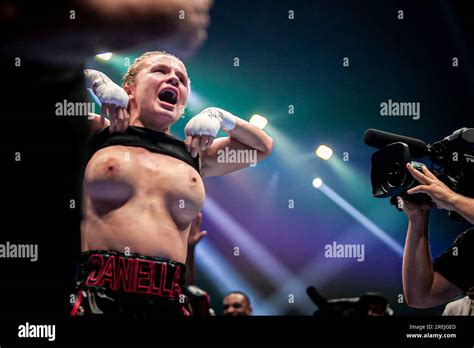 daniella hemsley tits out|Womens boxer flashes the crowd after her first win